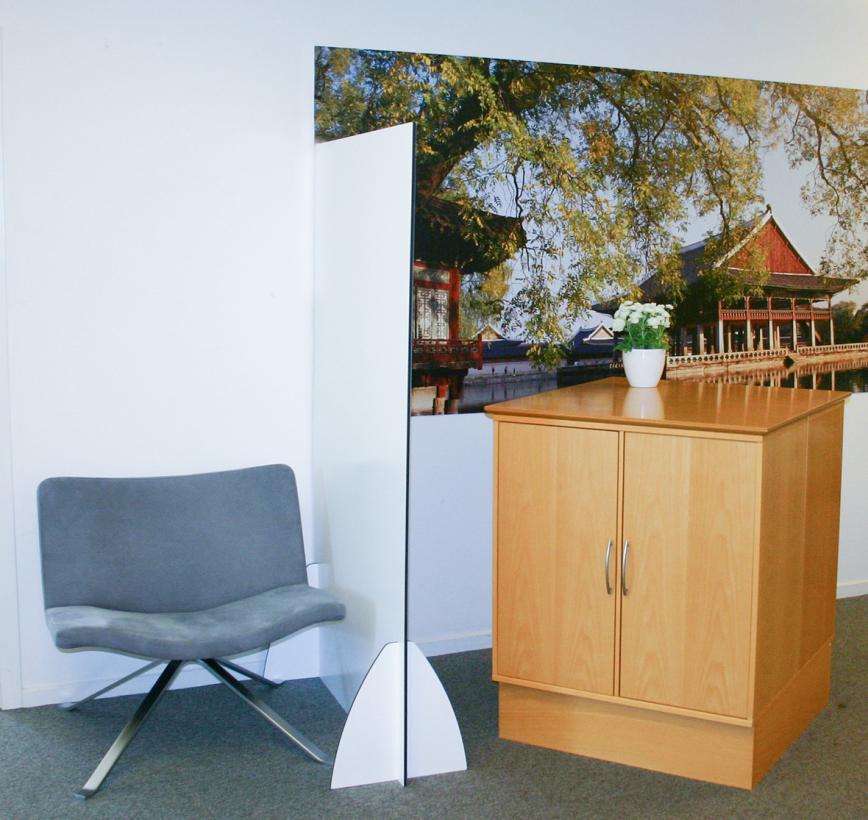 Gulvafskærmning med 2 trekant fødder