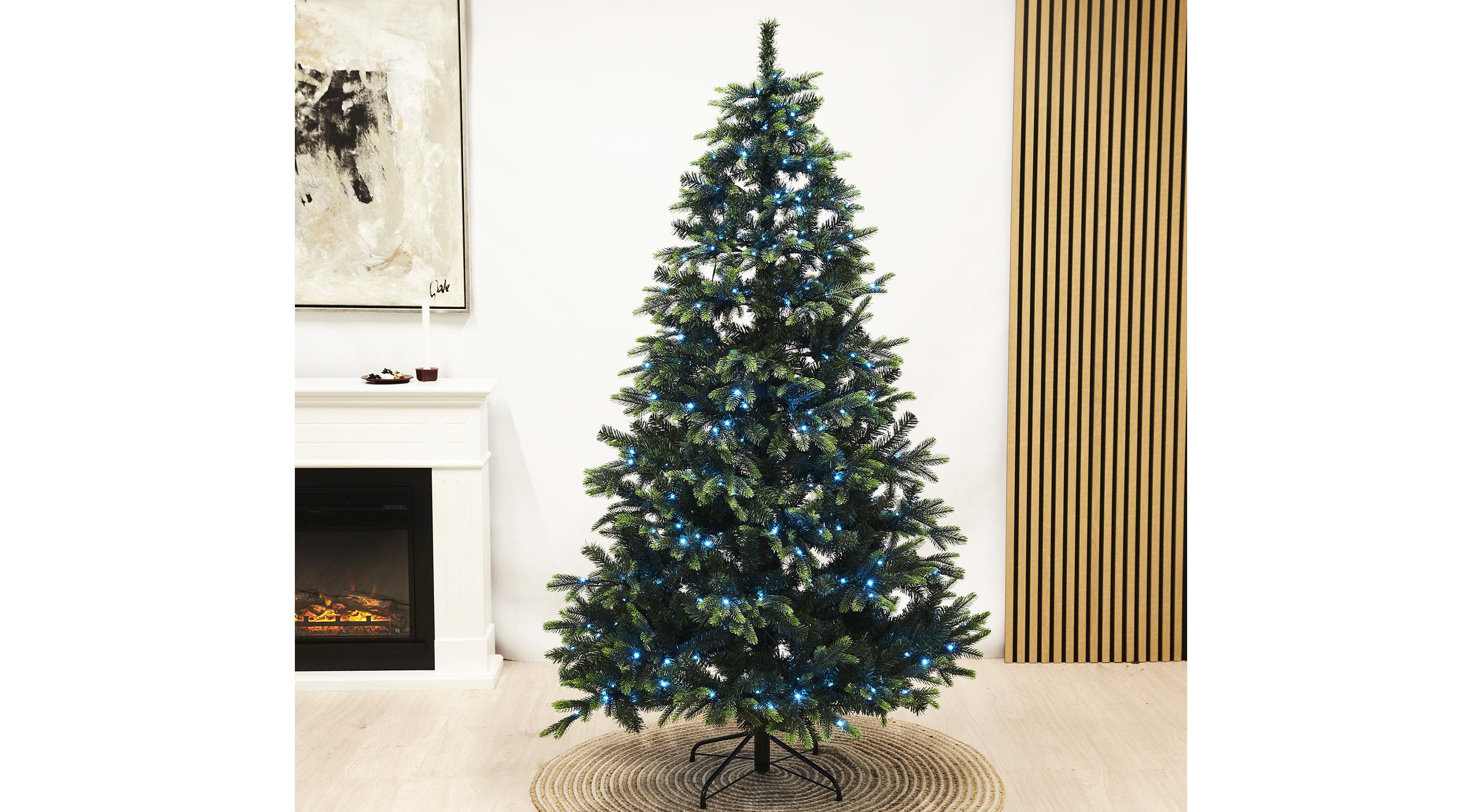 Billede af Limited Edition, kunstigt juletræ, PE/PVC, 1,8 X 1,2 m, m/color & white LED lys