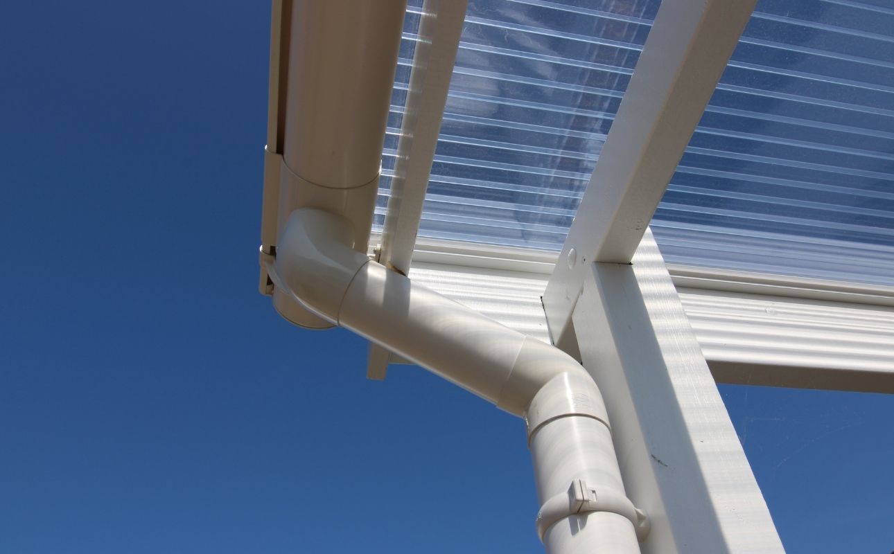 tagrendesæt i plast